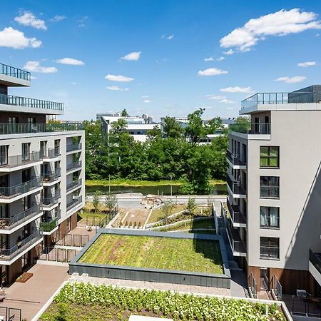 Apartment Walonska With Free Parking Wroclaw By Noclegi Renters Kültér fotó