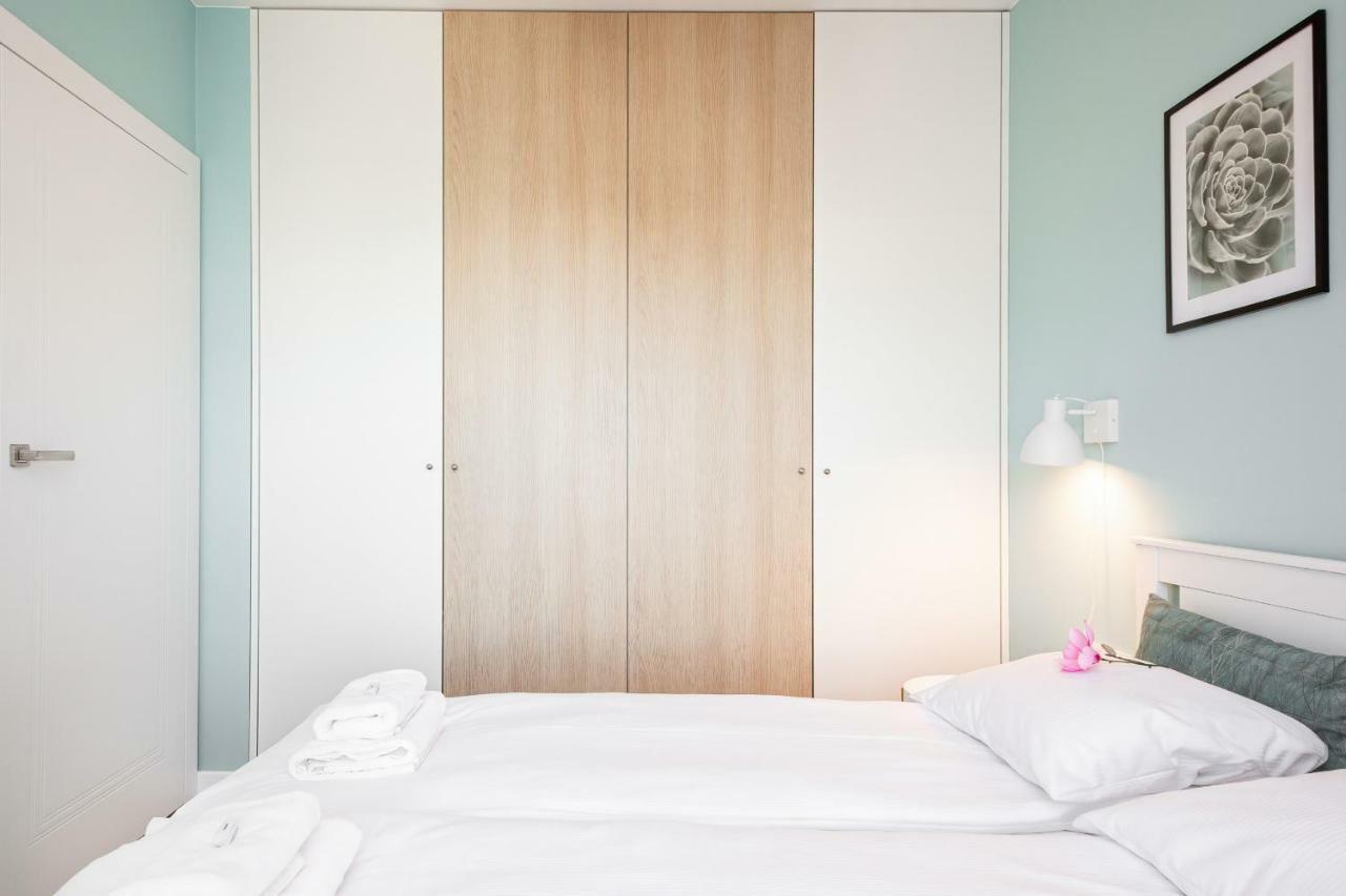 Apartment Walonska With Free Parking Wroclaw By Noclegi Renters Kültér fotó